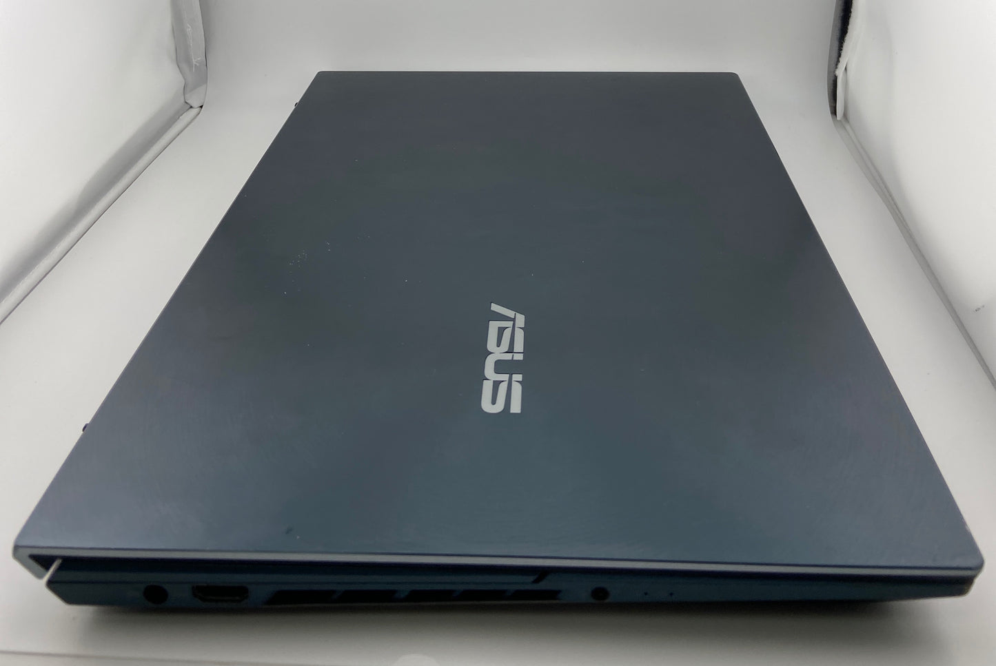 ASUS Zenbook Pro Duo 15 OLED UX582LR Intel i7-10870H 16GB RAM RTX 3070 AS-IS