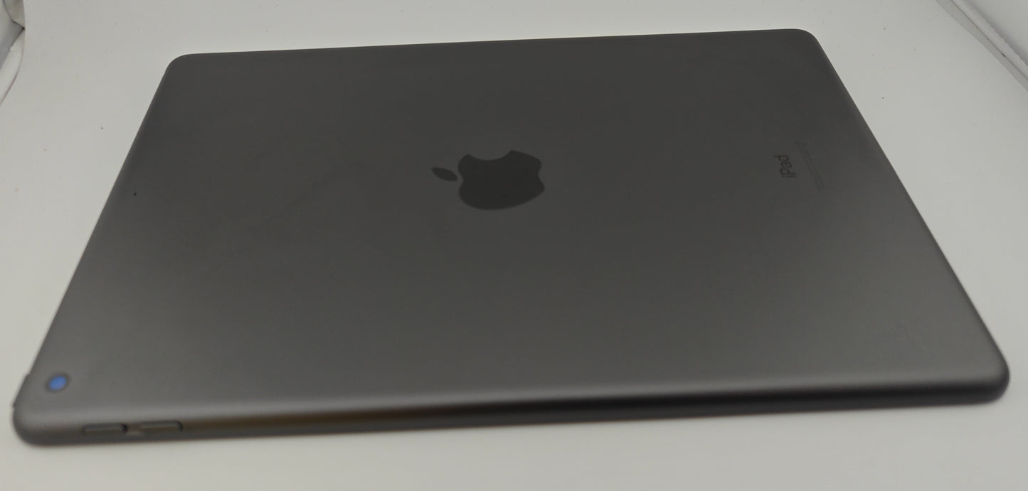 Apple iPad 9th Generation 10.2 64GB WiFi A2602 MK2K3LL/A Space Gray Excellent