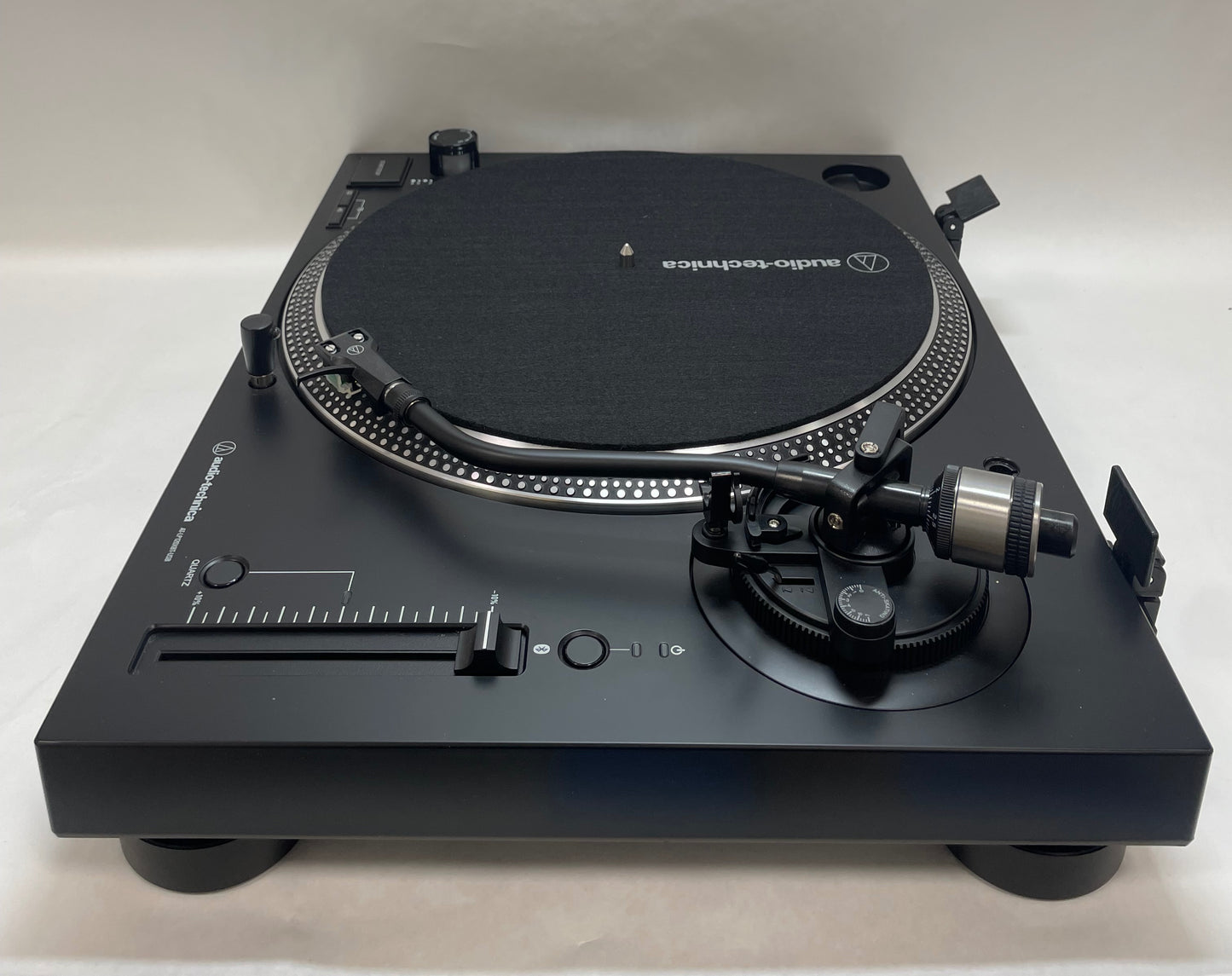 Audio-Technica AT-LP120XBT-USB Direct Drive Stereo Turntable Excellent