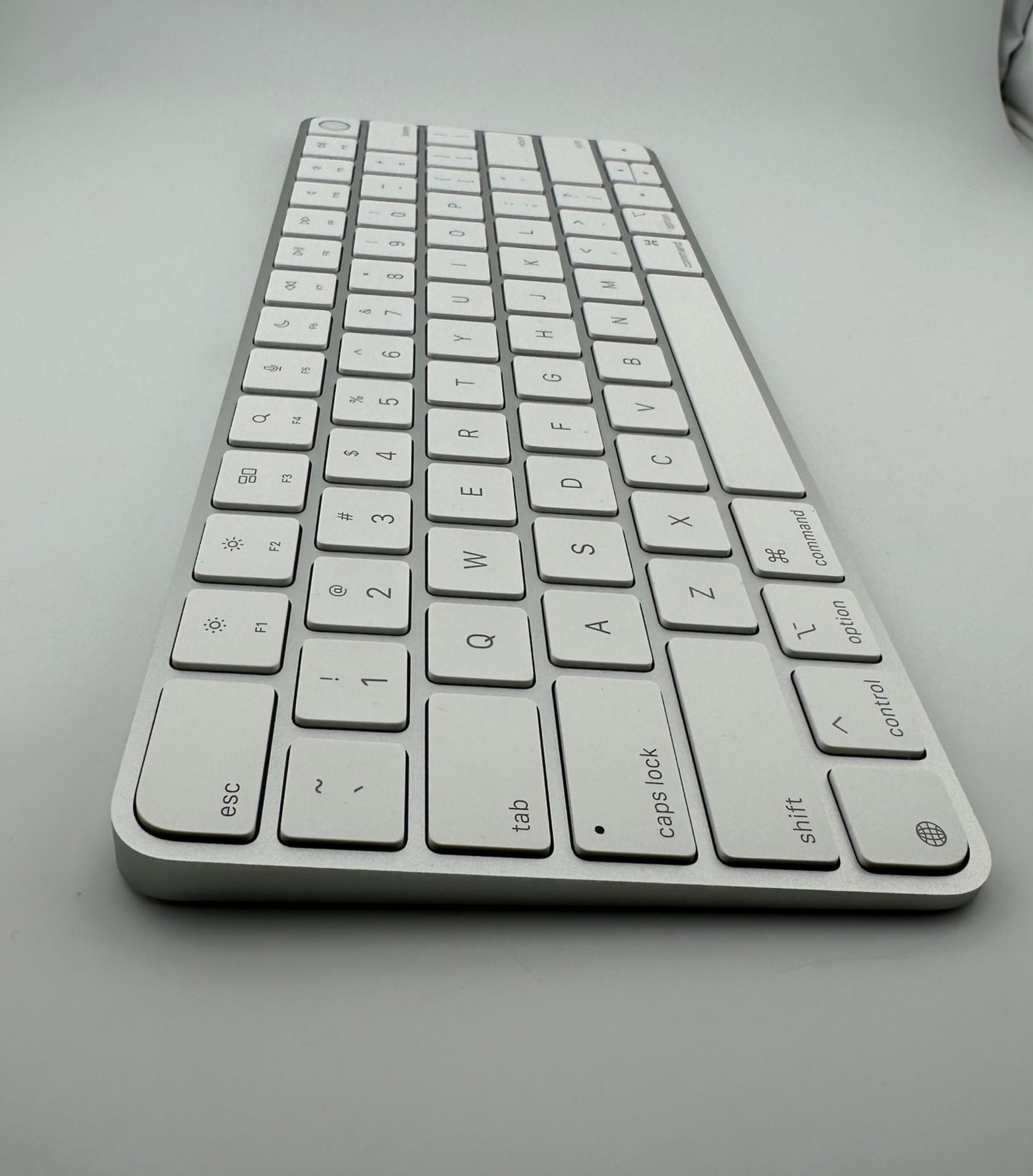 img-hash:2c704a61e0fbcdc00503c4d4ad571d24a980b4240eb59d1389a4c4c0594c9de5