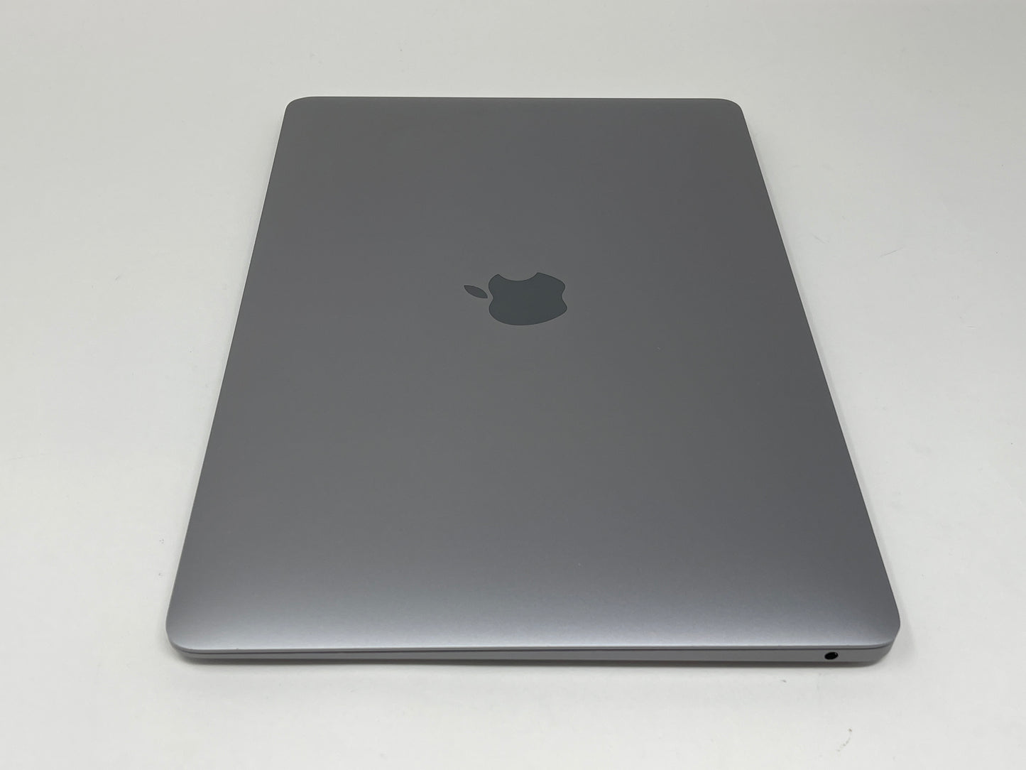 Apple Macbook Air M1 Chip 7-Core 13in 256GB SSD 16GB RAM A2337 2020 Space Gray