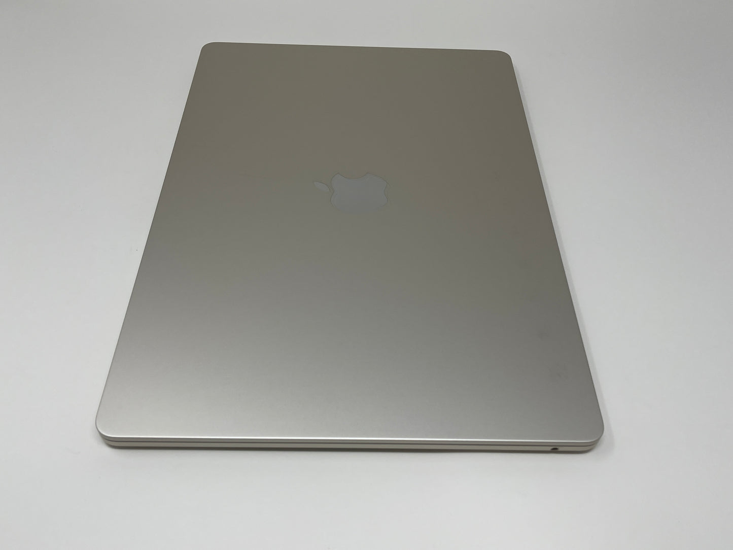 Apple Macbook Air M2 Chip 8-Core 15in 512GB SSD 8GB RAM A2941 2023 Starlight