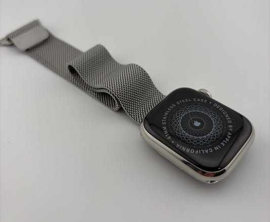 Apple Watch Series 7 41mm Silver Stainless Steel Case with Milanese Loop A2475 GPS Cellular Very Good