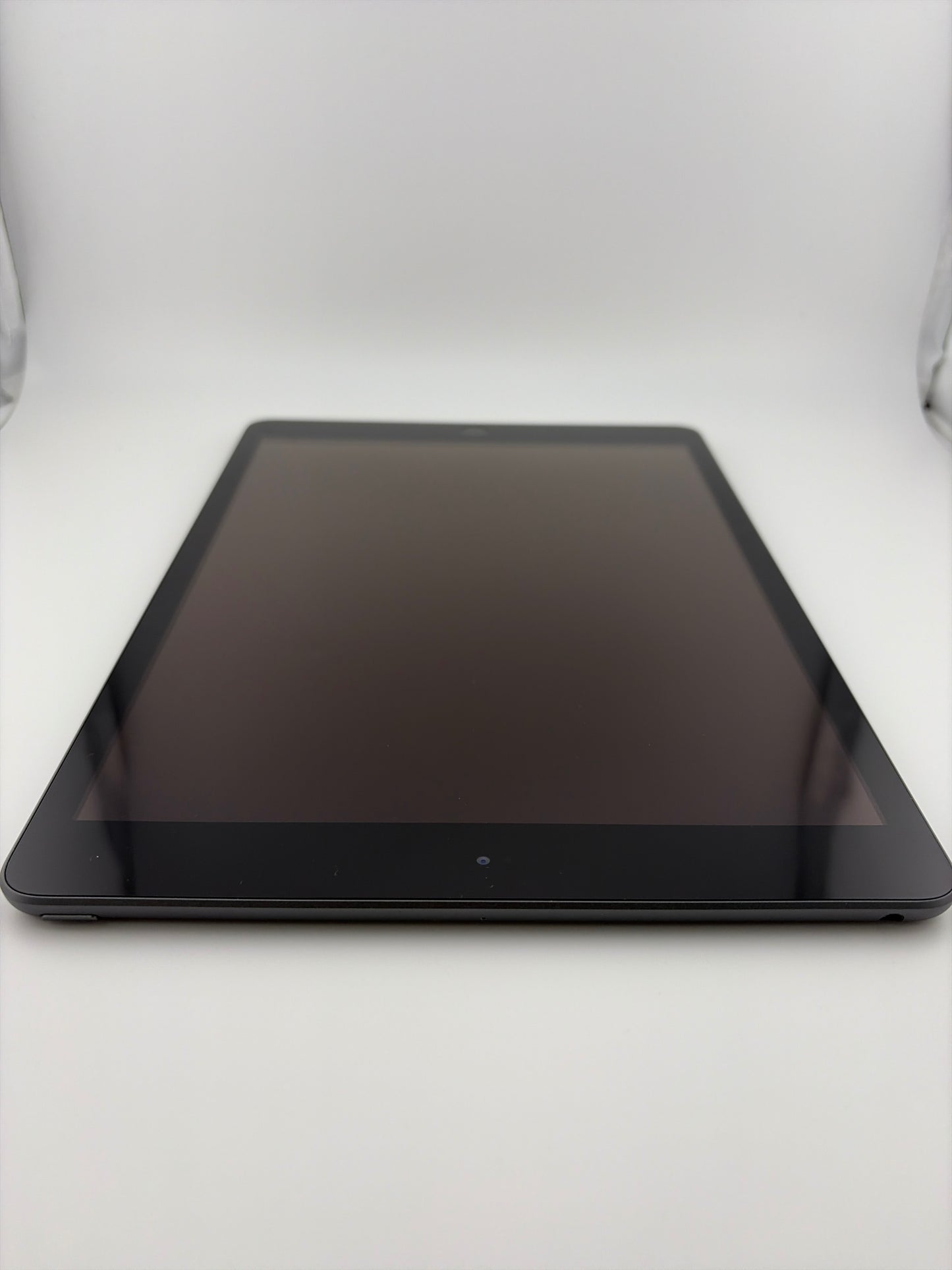 Apple iPad 10.2 7th Generation 32GB WiFi A2197 Space Gray Good