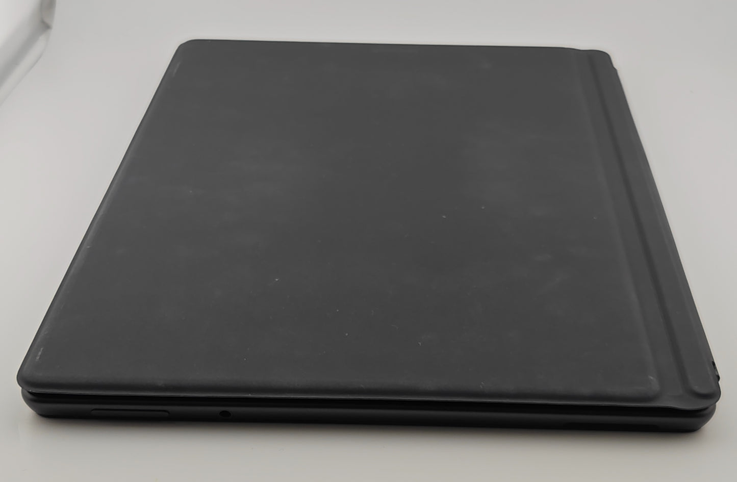 Microsoft Surface Pro 8 Intel i5 256GB 16GB Graphite Excellent