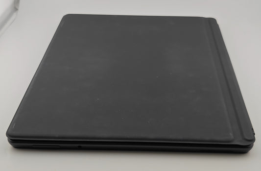Microsoft Surface Pro 8 Intel i5 256GB 16GB Graphite Excellent