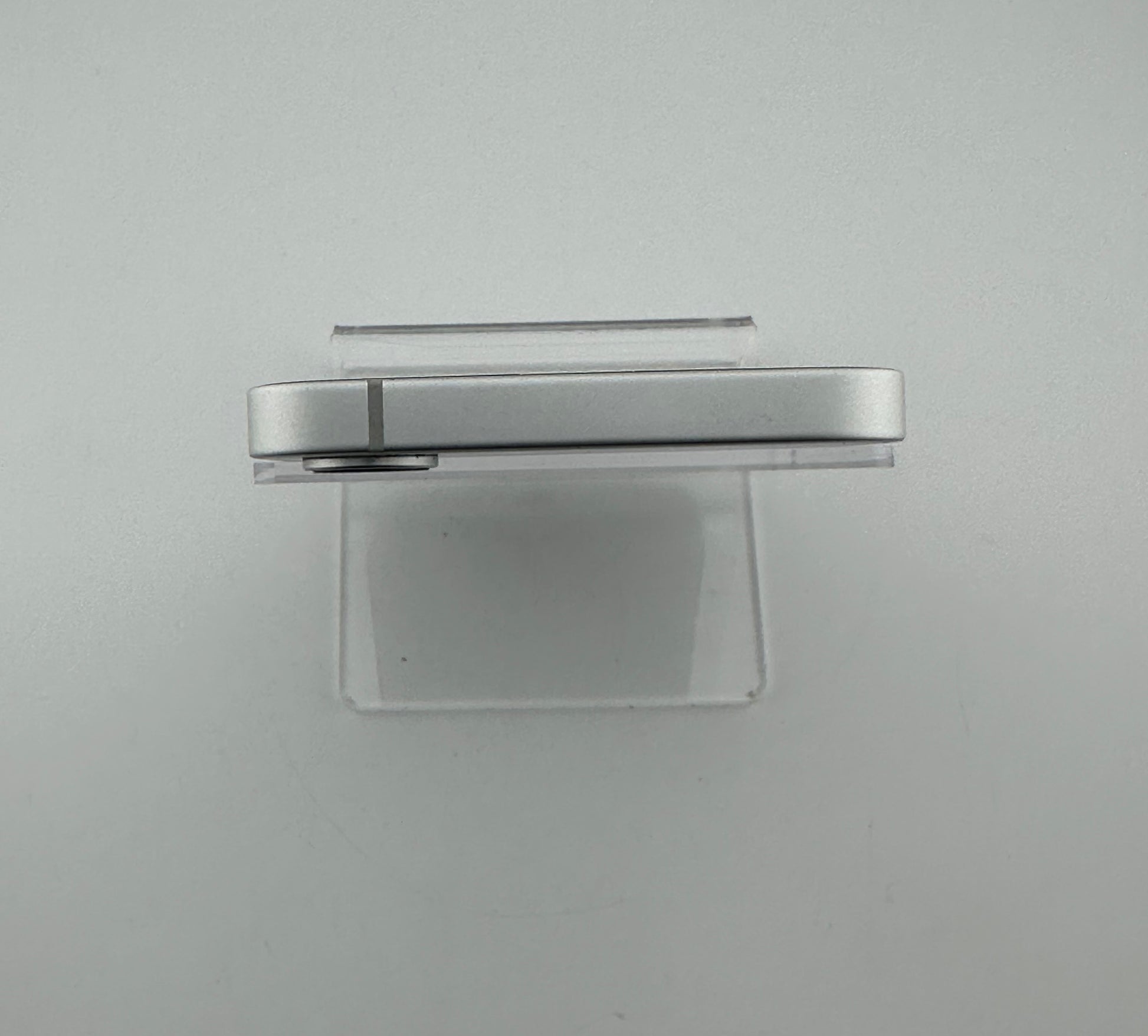 img-hash:13894fbd77cafc9906dc2043f16907d5dedbaa509a6e429d73078de2419be26a